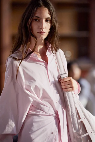 Look 84